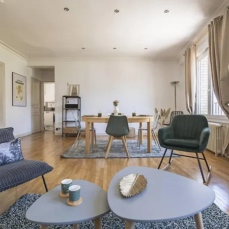 Duplex Elegant Au Coeur De - 2 - Fr-1-870-15 Реймс