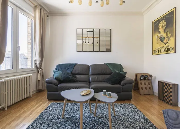 Duplex Elegant Au Coeur De - 2 - Fr-1-870-15 Реймс