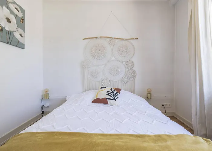 Апартаменты Duplex Elegant Au Coeur De - 2 - Fr-1-870-15 Реймс